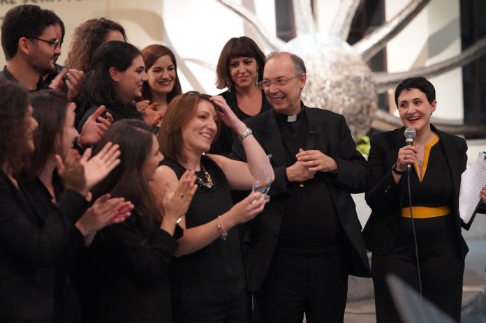 cantate inni con arte, radiopiù roma