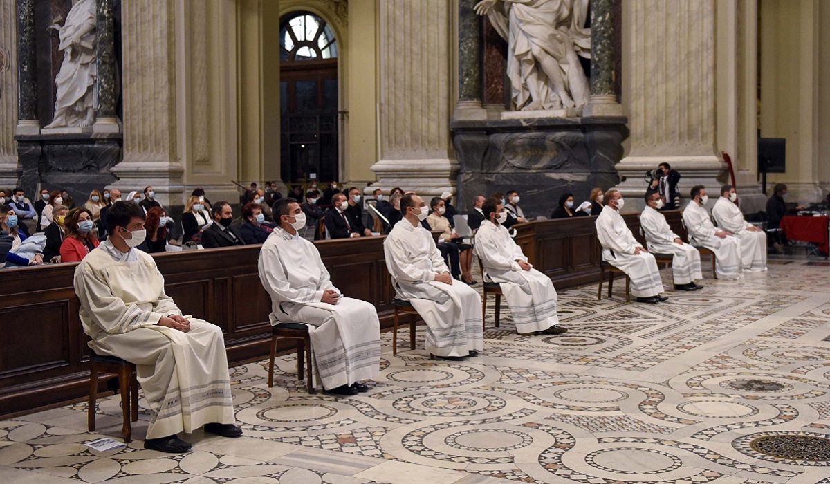 Parrocchie Della Diocesi Di Roma La consegna del mandato ai diaconi permanenti | DIOCESI DI ROMA