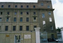 Cardinale Ruini, dalle ore 12 la camera ardente al Seminario Minore