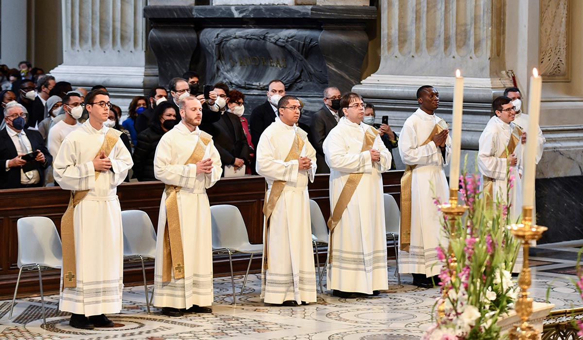 Parrocchie Della Diocesi Di Roma Undici nuovi sacerdoti, la Messa con le ordinazioni celebrata dal