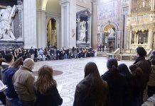 Catecumeni, a San Giovanni il rito dell’elezione e iscrizione del nome