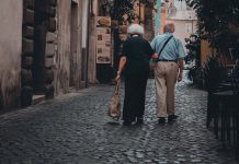 Caritas, “Quartieri solidali” prosegue ad agosto