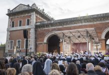 Papa Leone XIV celebra la Messa al Cimitero del Verano